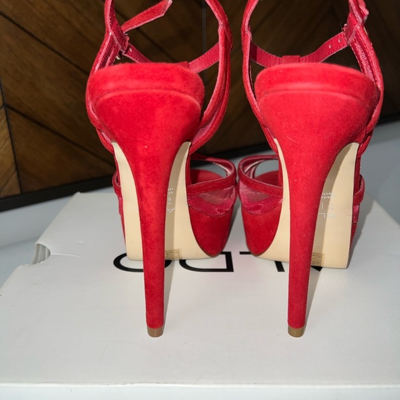 Aldo red suede platform high heels NIB - Picture 3 of 8